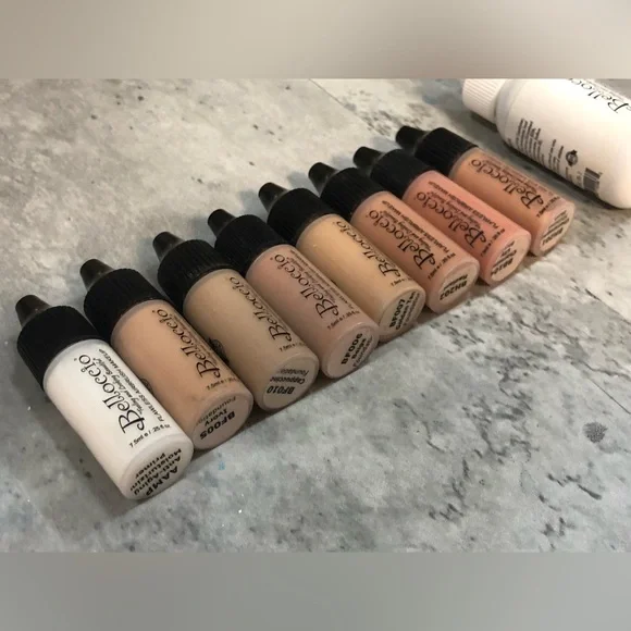 Air Brush Make up set of 8 various colors & finish spray Flawless make up