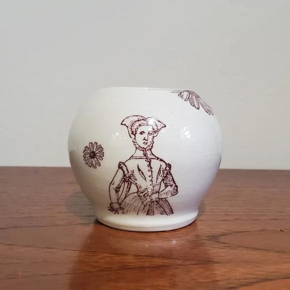Vintage‎ Staffordshire Style Transferware Ceramic Portrait Moon Pot Vase