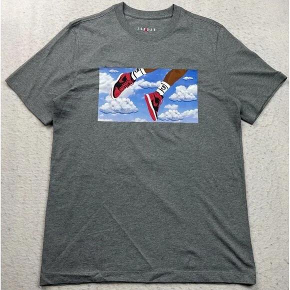 Jordan Flight Essentials Men’s Size Medium Heather Gray Graphic T-Shirt