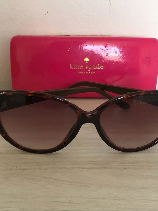 Kate Spade Adella Tortoise Polka Dot Cat Eye Sunglasses w/ Case