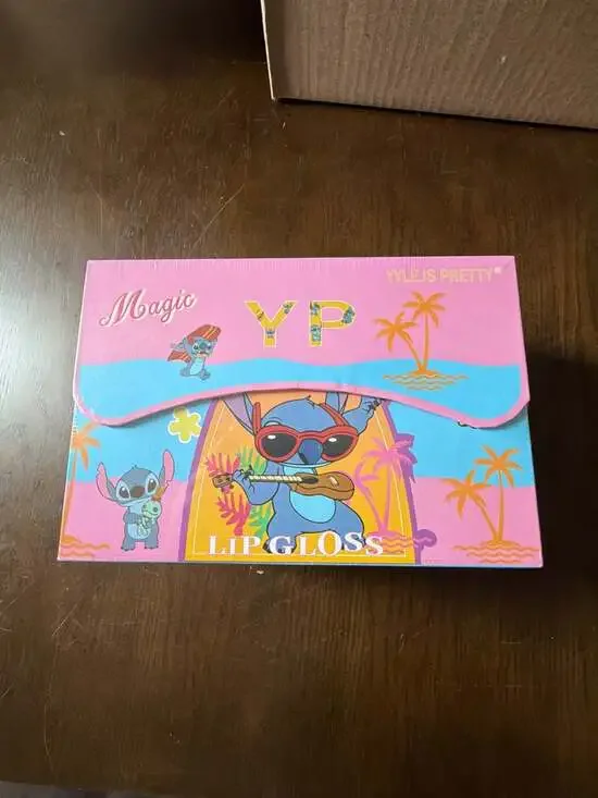 YYLEJS PRETTY Stitch Lip Gloss Set BL-245