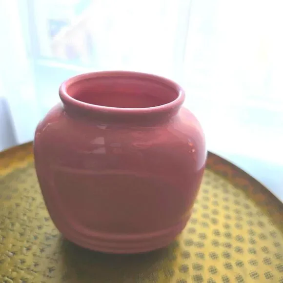 Vintage 1980s Glossy Pastel Pink Ribbed Bud Vase | Retro Desk & Vanity Organizer