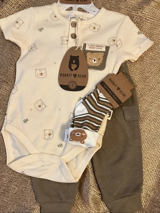 Rabbit & Bear Cream Bear-Print Bodysuit and Brown Pants Set, NWT, 3-6m