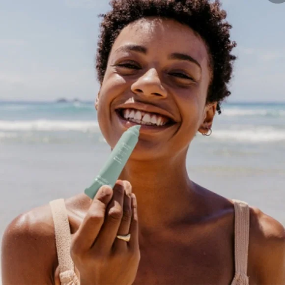 ✨ Endota Spa Organics Hydrating Lip Balm