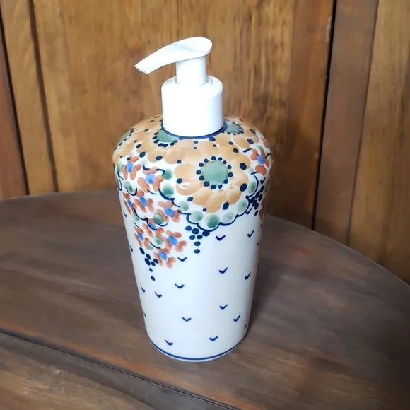 Polish Pottery AVERY Soap Pump