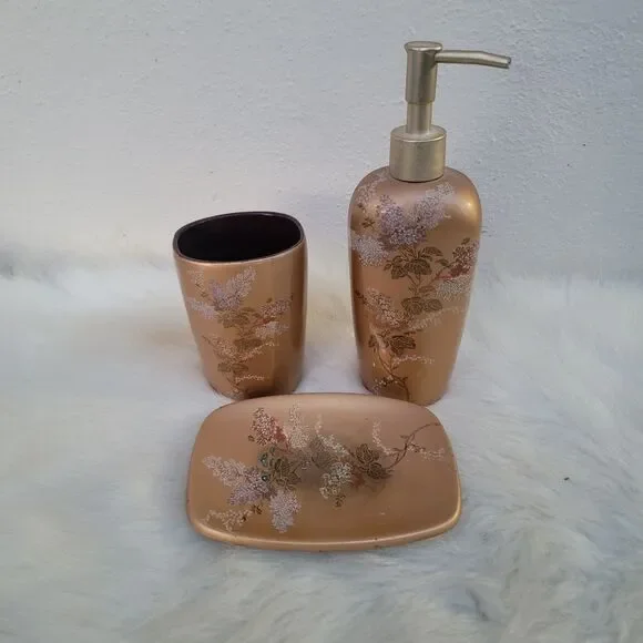 Croscill 3 pc floral bathroom accessories set