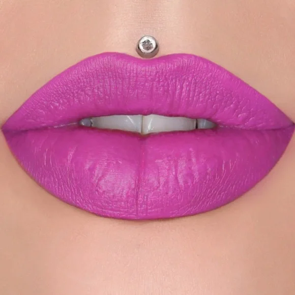 Jeffree Star Velvet Trap Matte Lipstick In Always Faithful