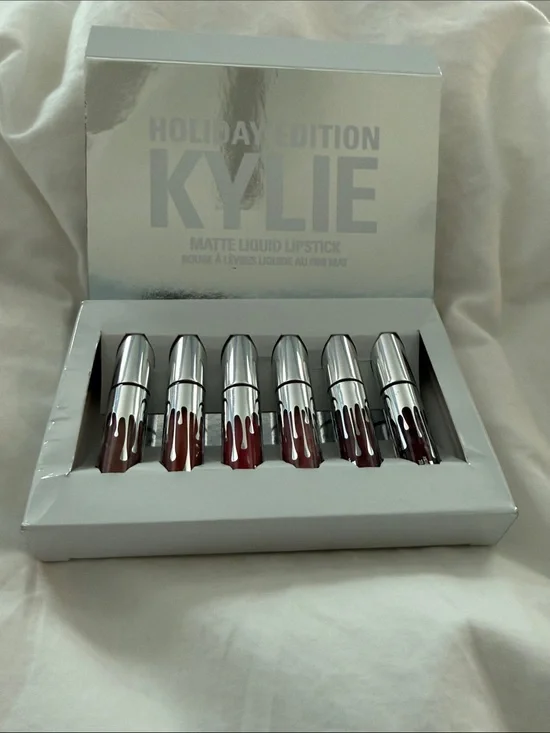 Kylie Cosmetics Holiday Edition Matte Liquid Lipstick Set ❄️ 👄