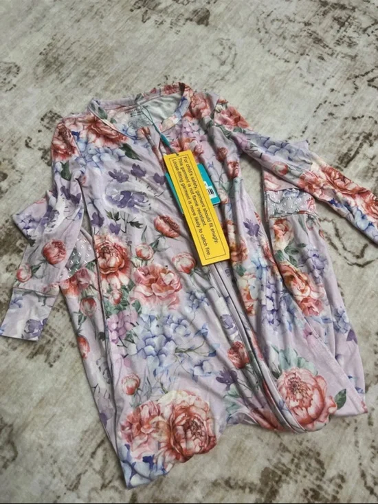 NWT Posh Peanut convertible zippy