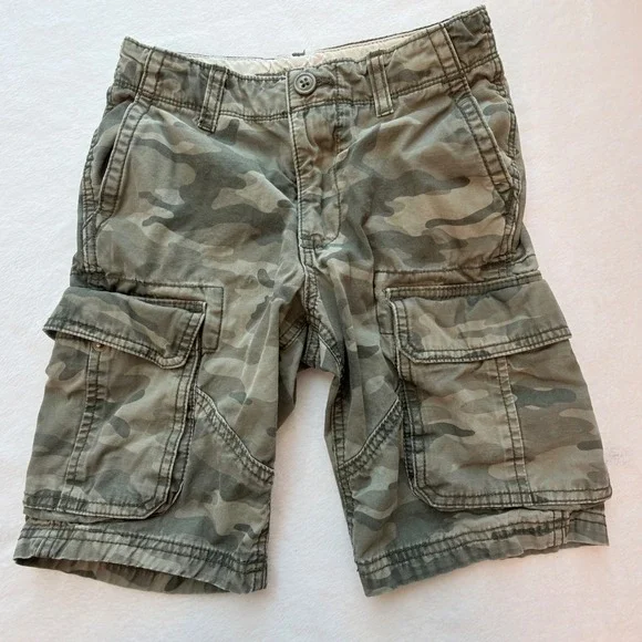 GAP Cargo Shorts Boys 8 Green Camo Excellent Adjustable Waist Utility Gorpcore