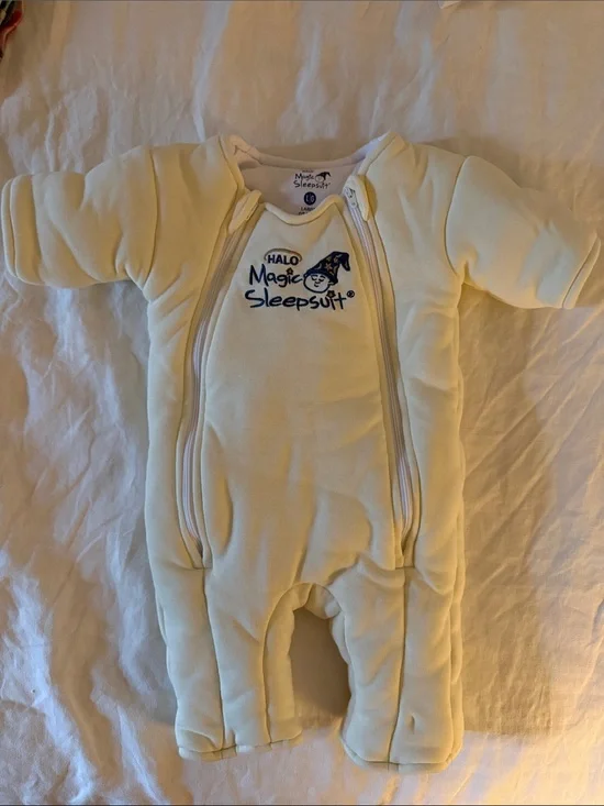 Halo Cream Yellow Magic Sleepsuit One-Piece Footed Sleepwear NEVER WORN