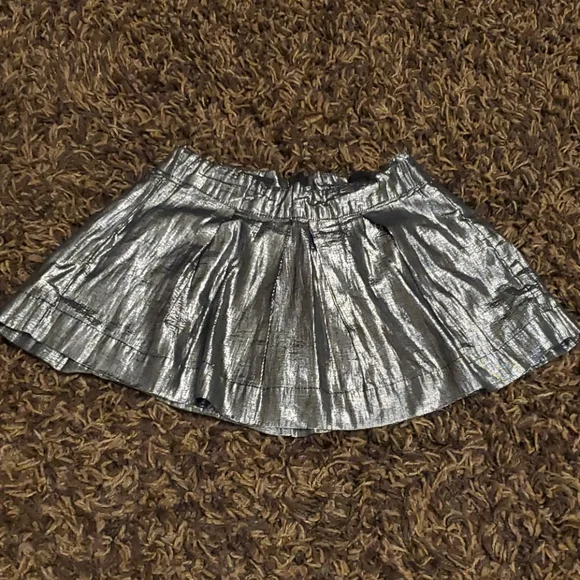 Girls skirt size 5