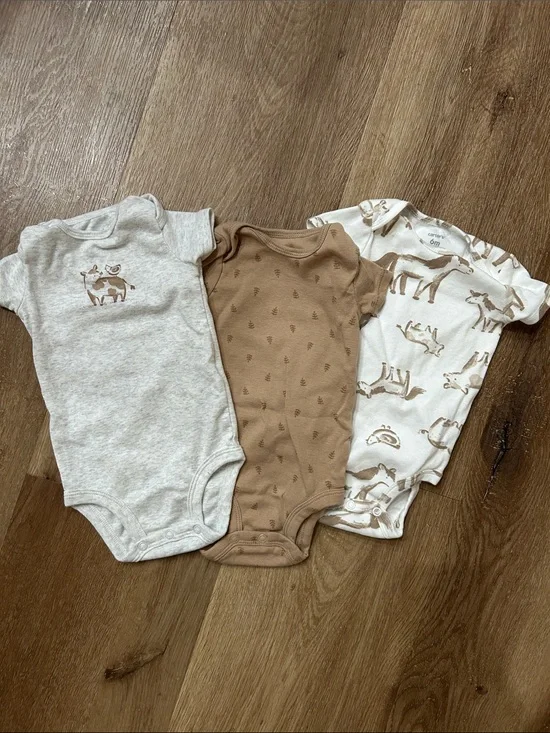 3 piece Carter's Neutral Farm Animal Bodysuits - Cream, Brown, Oatmeal 6mo