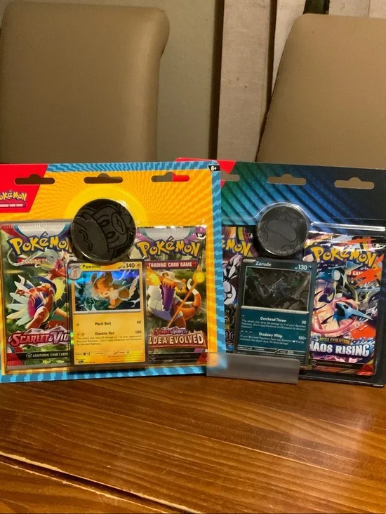Trading Card Game Blister Pack - Yellow & Blue