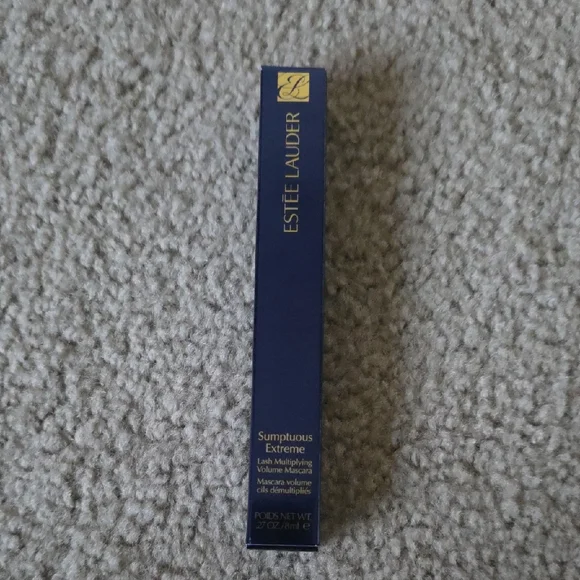 Estée Lauder Sumptuous Extreme Mascara In Extreme Black