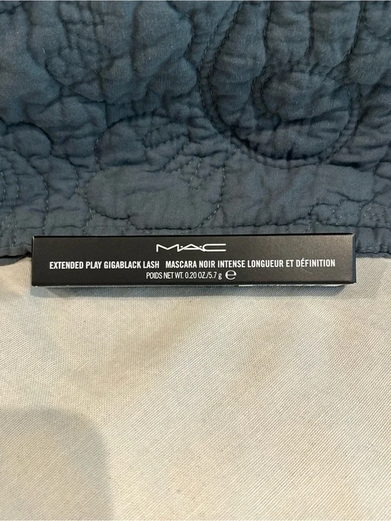 MAC Extended Play Gigablack Lash Mascara 5.7g Full Size New Sealed