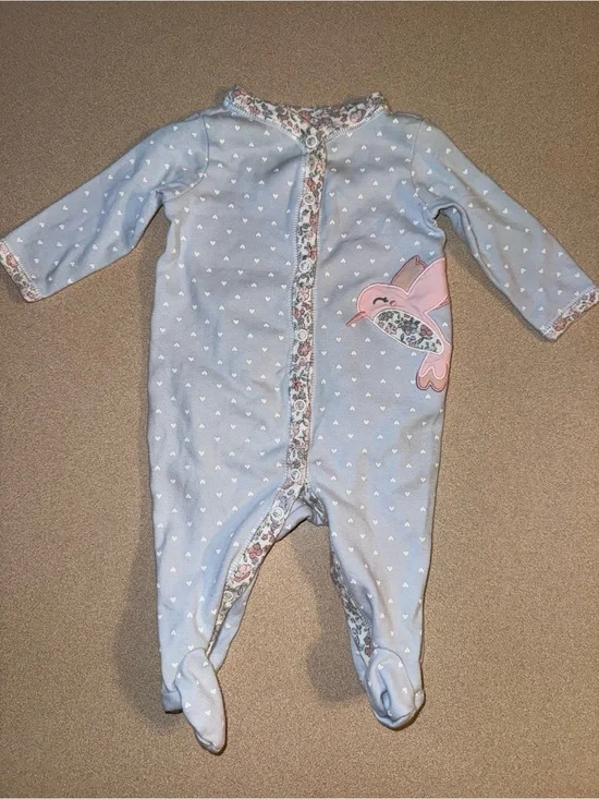 Carter’s baby girl size 3 months pajamas blue white polka dot pink floral hummin