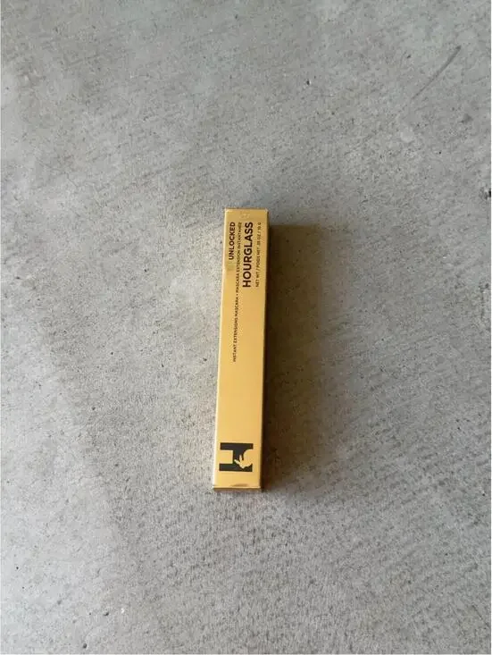 Hourglass / Unlocked Tubing Mascara / Ultra Black NIB