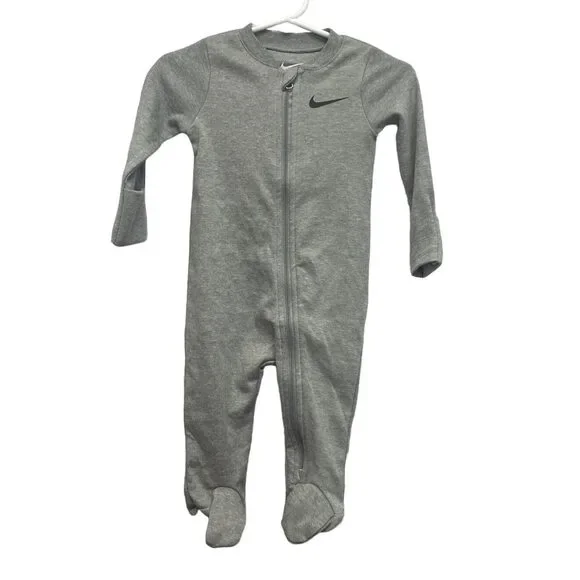New Nike Baby Infant Newborn Zip Up Gray One Piece Long Sleeve Sleeper Bodysuit