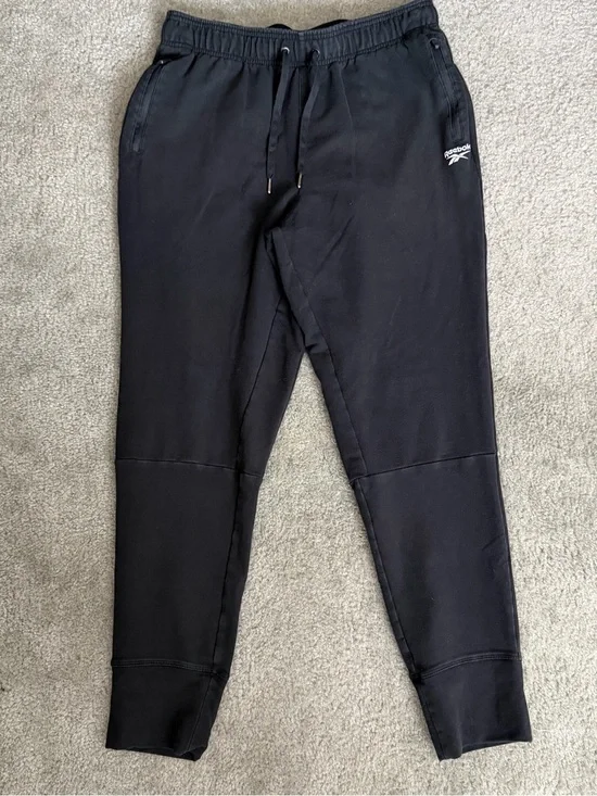 Reebok Black Sweatpants with Drawstring Size Medium