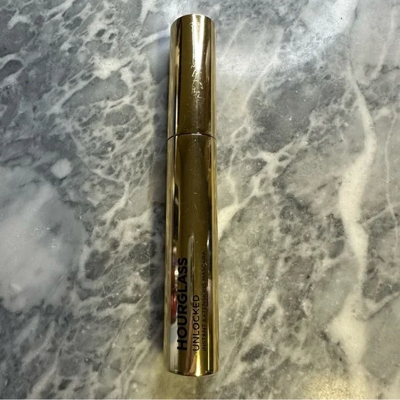 Hourglass Unlocked Instant Extensions Mascara‎ Ultra Black