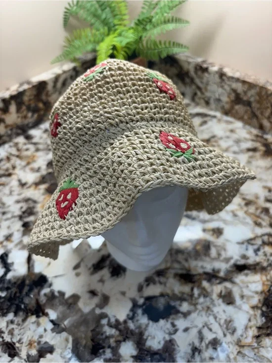 🍓 Straw Knit Bucket Hat with Red Strawberry Embroidery 🍓