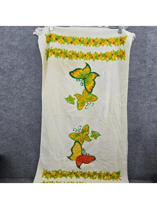 Butterfly Floral Bath Towel White Fringe Vintage USA Cannon All Cotton 20x36