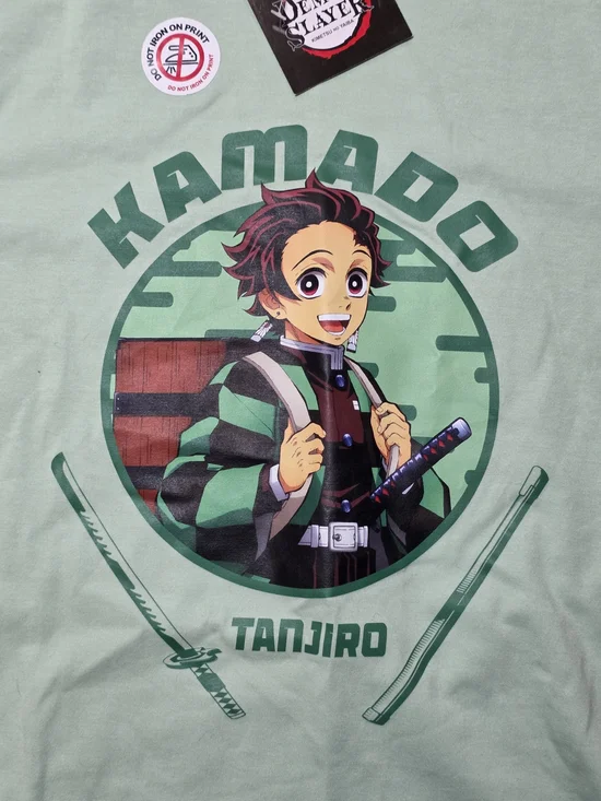 Demon Slayer Unisex Kimetsu No Yaiba Graphic Tee Shirt Sz Md *NWT