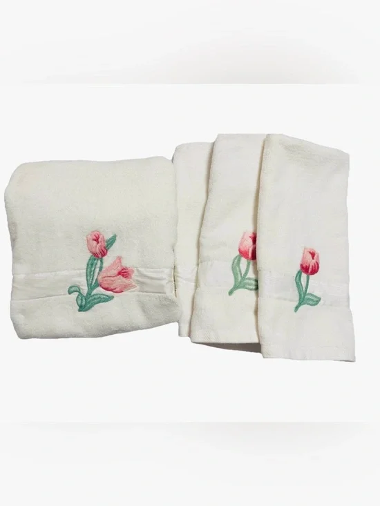 Vintage Martha Stewart Kmart Embroidered Floral Towel Set-1 Bath 3 Hand towels