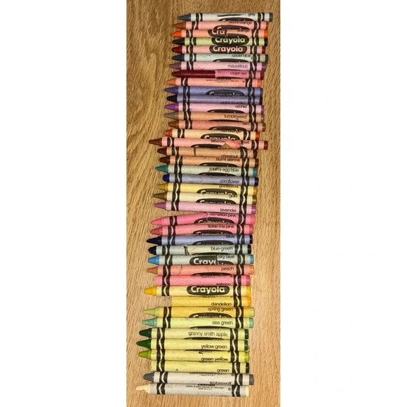 Vintage Crayola‎ Crayons Binney Smith Retired Colors Lot Of 40 *some broken