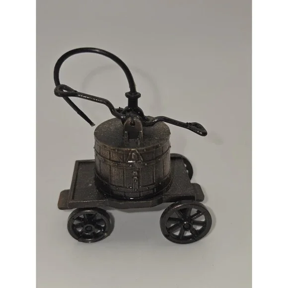 Vintage Die-Cast Pencil Sharpener Old Style Water Pump Cart‎ B8