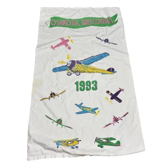 VTG 1993 Oshkosh Wisconsin White Beach Towel Airplane Graphic 36 X 62” READ FLAW