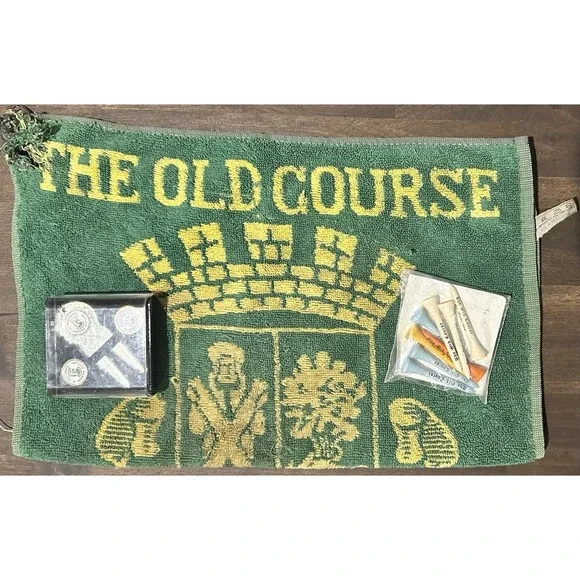VTG The Old Course St Andrews Links Green Golf Towel,Divot Tool,2 Markers,8 Tees