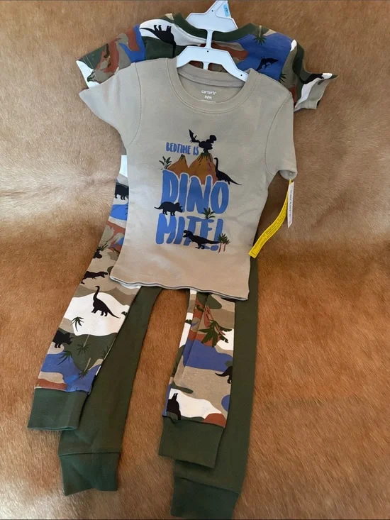 Carter's Green and Tan Dino Pajama Set with Blue Graphic. Boys size 5.