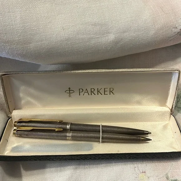 Vintage Parker 75 Sterling Silver Cisele mechanical pencil and pen set chisel