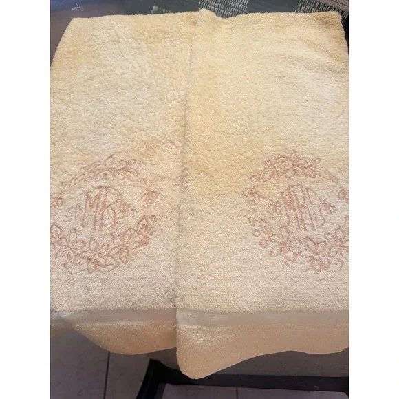 Vintage Wedding Set Mr. And Mrs. Embroider Yellow Bath Towels by Martex‎ MCM