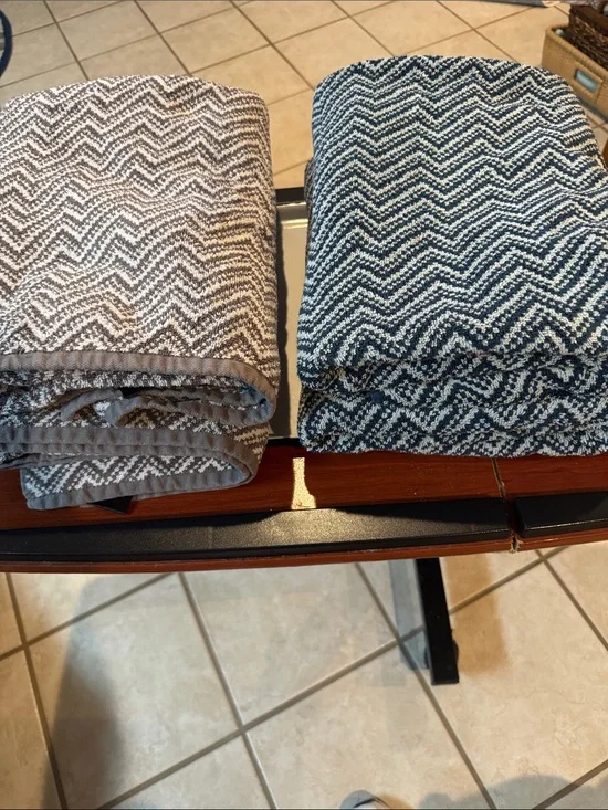 Apt. 9 Bath Towels Gray 2 and Blue 2