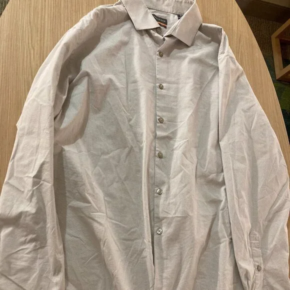 Van Heusen Gray and White Check Button Down Shirt XL 17 1/2 34/35 Long Sleeve