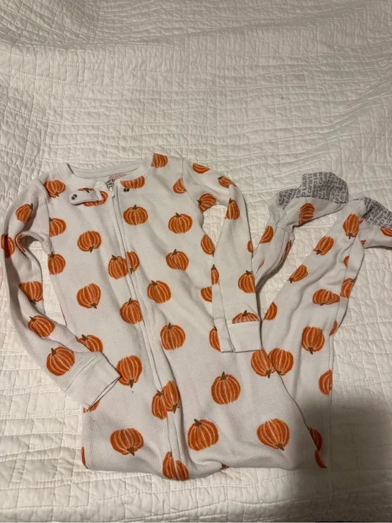Carter's White Kids Pajama Set with Orange Pumpkin Print