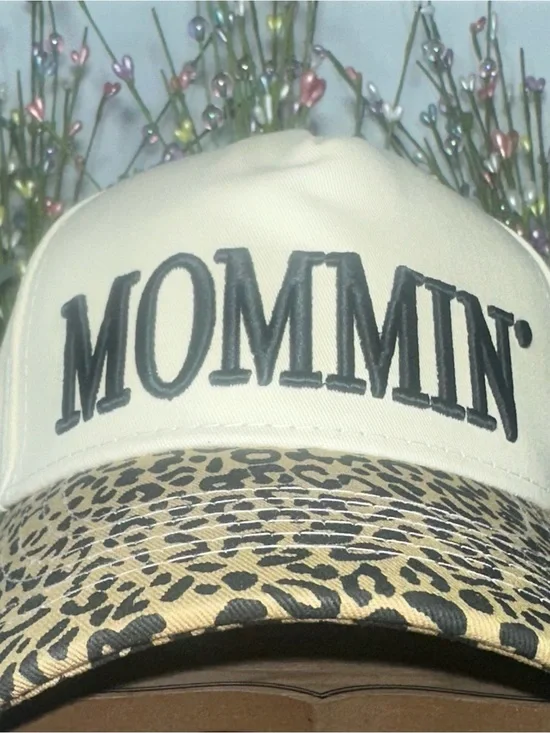 Mommin' Trucker Hat - Leopard Brim, Cream