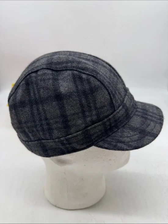 Gap Wool Blend Gray Plaid Bucket Cap Small