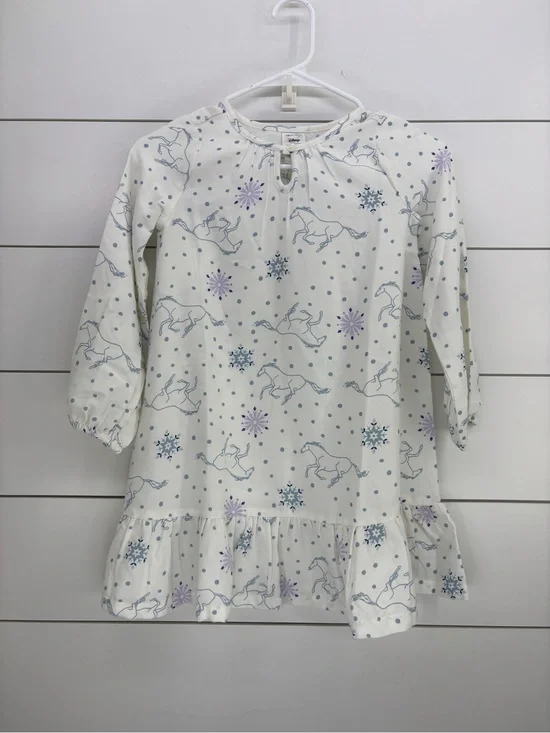 Hanna Andersson x Frozen nightgown