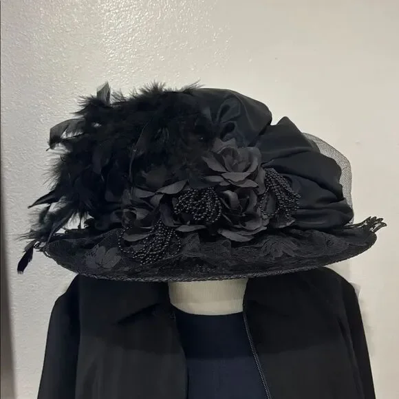 Ladies Black Victorian Touring Hat w/Black Roses