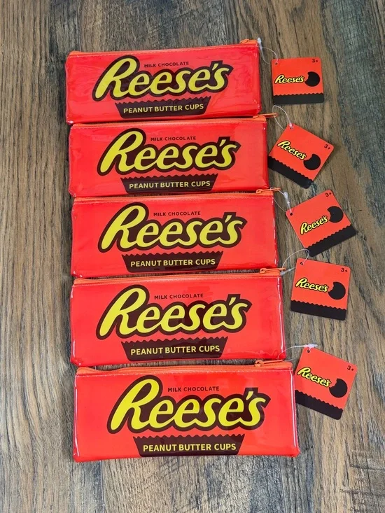 NWT 5 Reese’s candy bar plastic pencil pouches