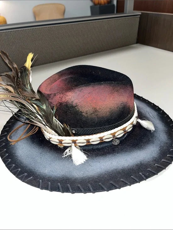 Women's Bohemian Feather Trimmed Western Hat in Black and Rust