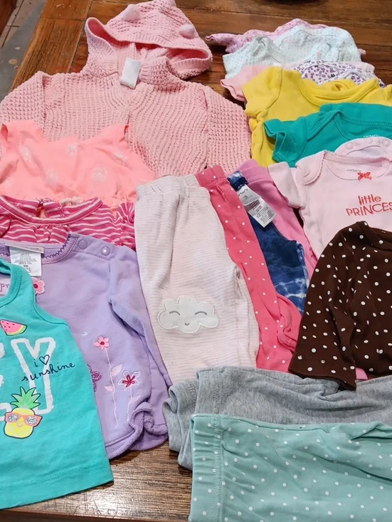 Carters Big Bundle Of 3 Months Baby Clothes.