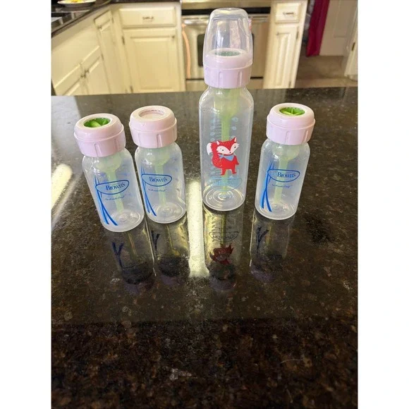 Dr. Brown's Baby Bottle Lot Of‎ 4 No Nipples Infant Feeding w/parts