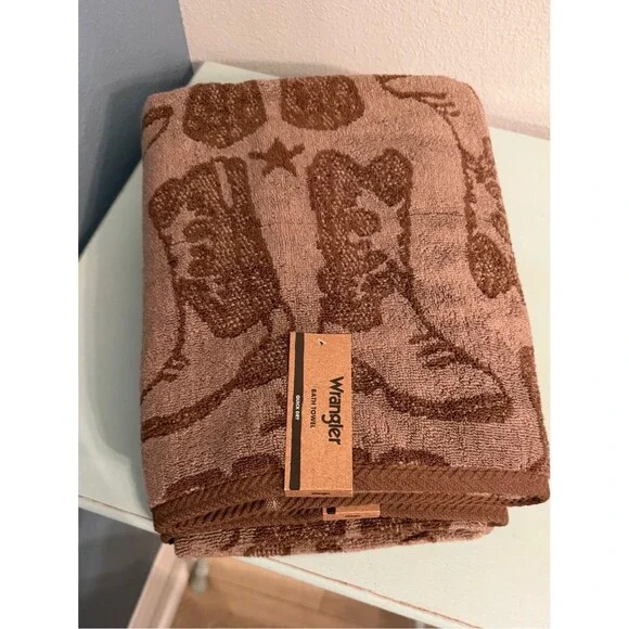 Wrangler Brown Western Boot Pattern Bath Towel (2)