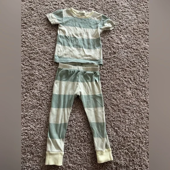 Preloved Carter's Sage and Cream Striped Pajama Set
