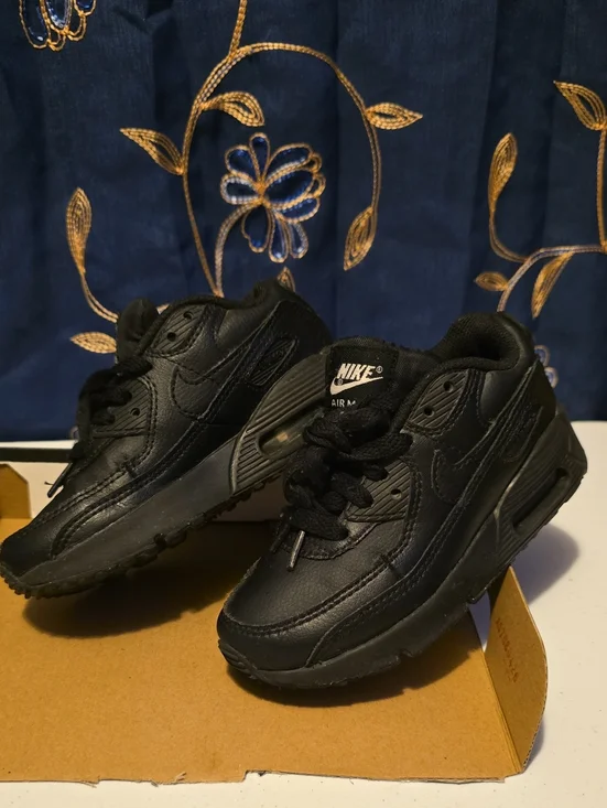 Nike Kids Black Leather Air Max Sneakers